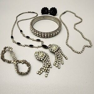 Vintage White Rhinestone Sequin Jewelry Lot 6pc Signed‎ and Unbranded